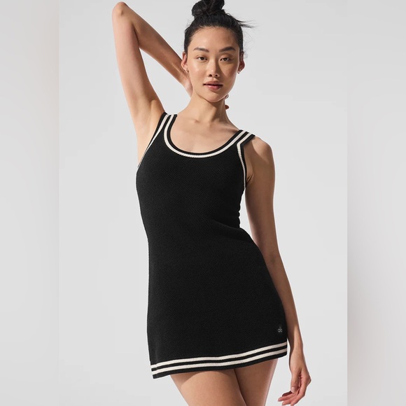 ALO YOGA Tennis Club Sweater Knit Dress Size M  🖤 - Picture 9 of 10